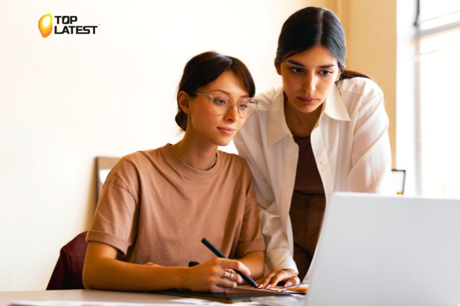 A Guide to Career Development and Upskilling in the UAE