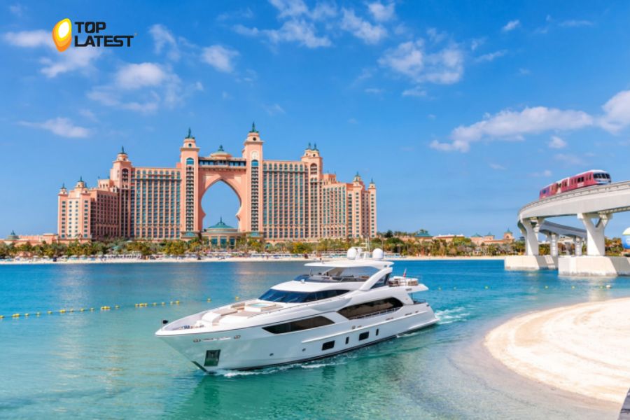 A Guide to Luxury Travel Experiences Within the UAE