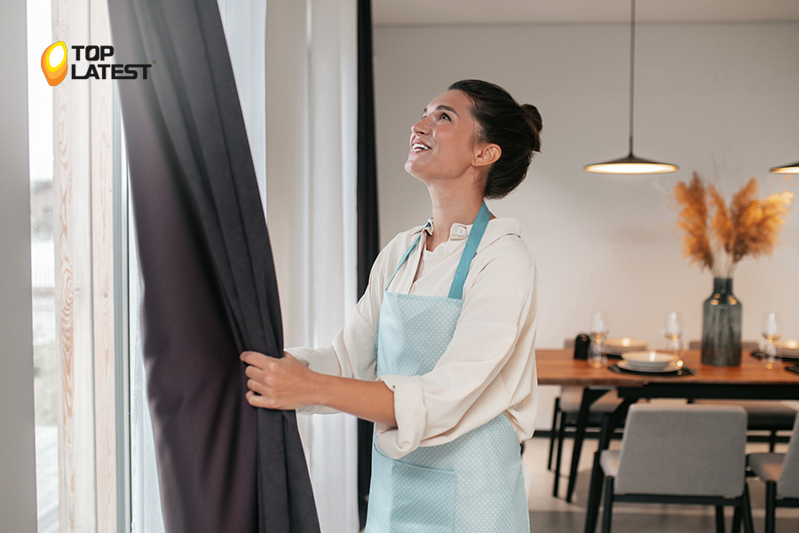 A Practical Guide to Choosing Curtains and Blinds That Handle UAE Sunlight